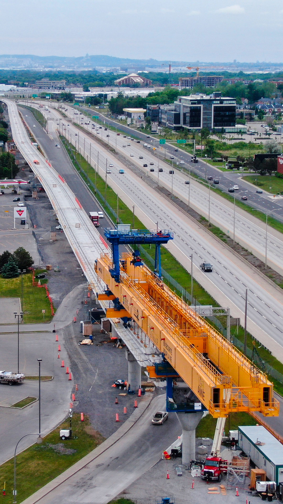 Elevated structure fluctuations alongside Highway 40