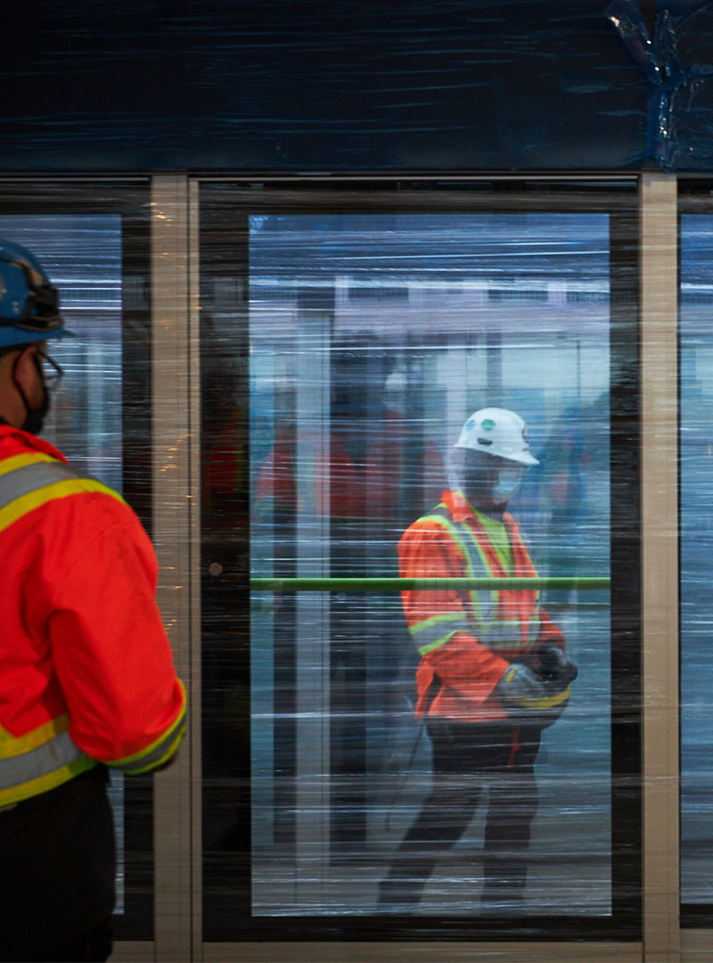 Installation of platform doors by GPMM