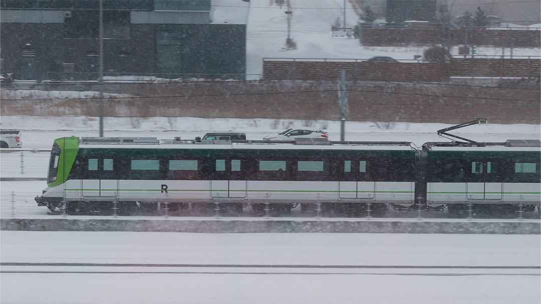 Photo C. Fleury / Alstom | REM car on the South Shore during system testing.