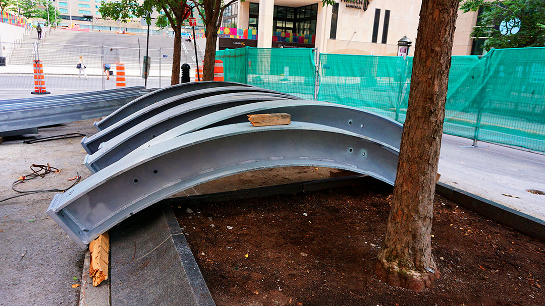 Steel parts of the umbrella arch
