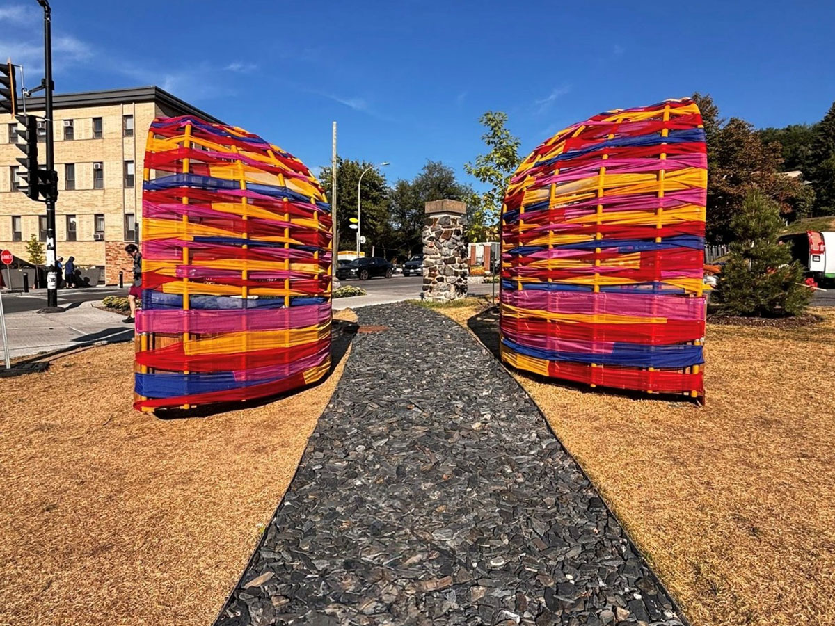 The public artwork displayed near the Édouard-Montpetit 
