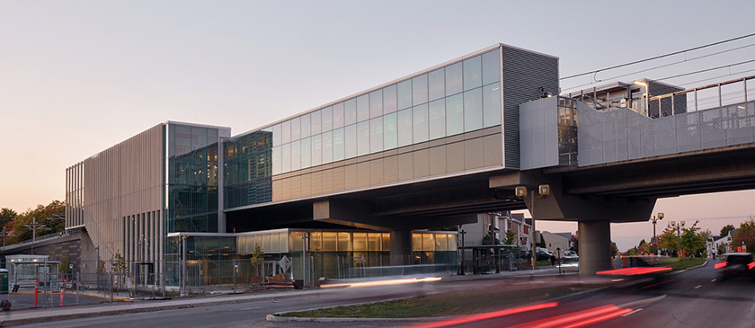 Deux-Montagnes Station