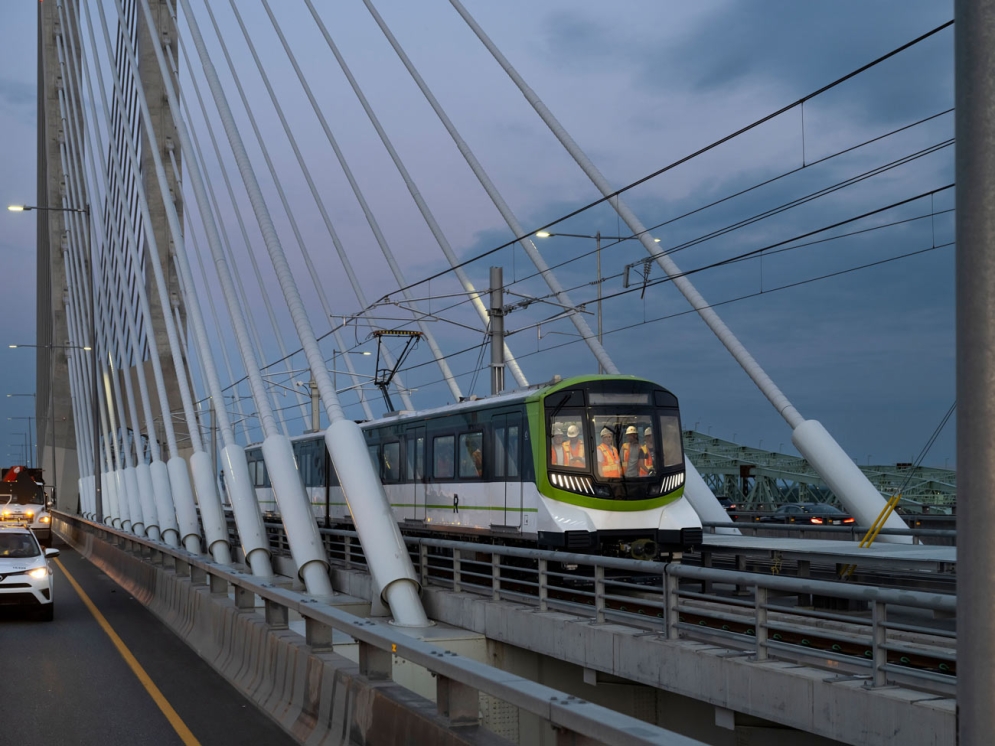First trip across the Samuel-De Champlain Bridge | July 2022