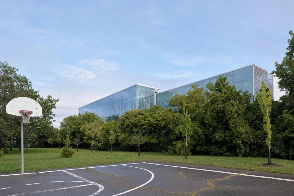 22 oaût 2024 – Station Pierrefonds Roxboro, extérieur – Photographe : Ulysse Lemerise 