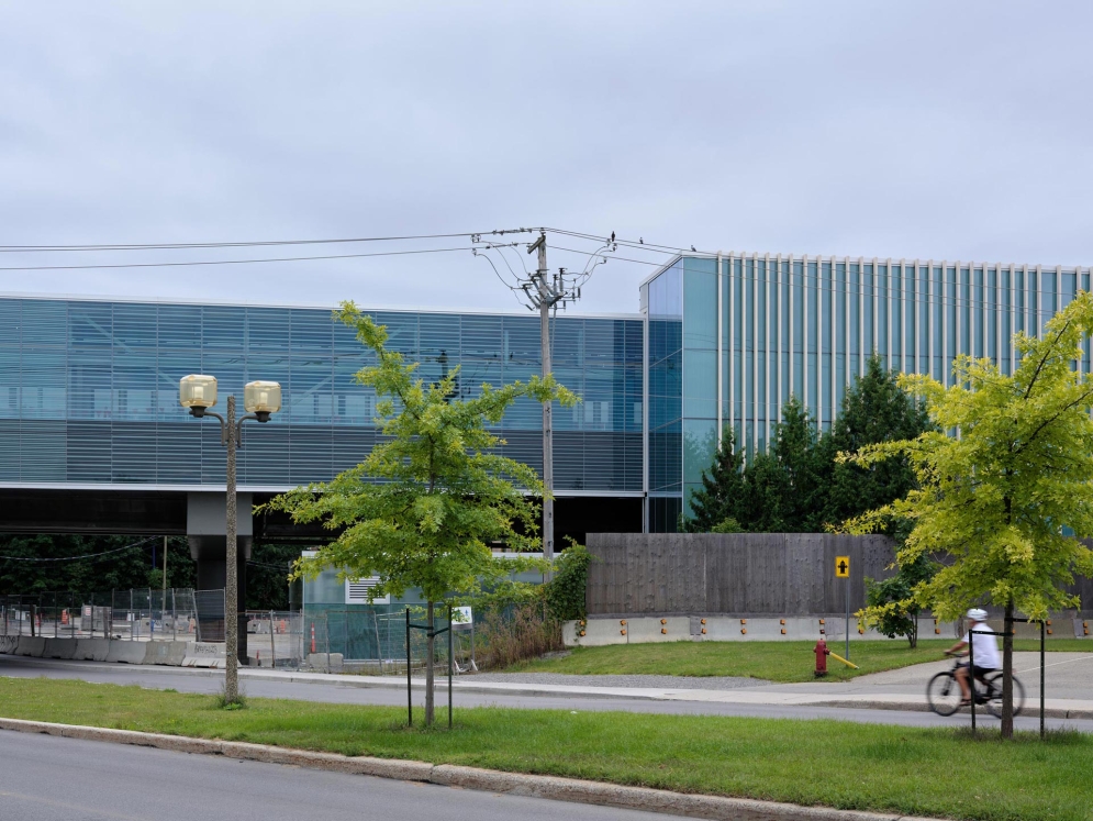 30 août 2024 – Station Deux-Montagnes, extérieur – Photographe : Ulysse Lemerise 