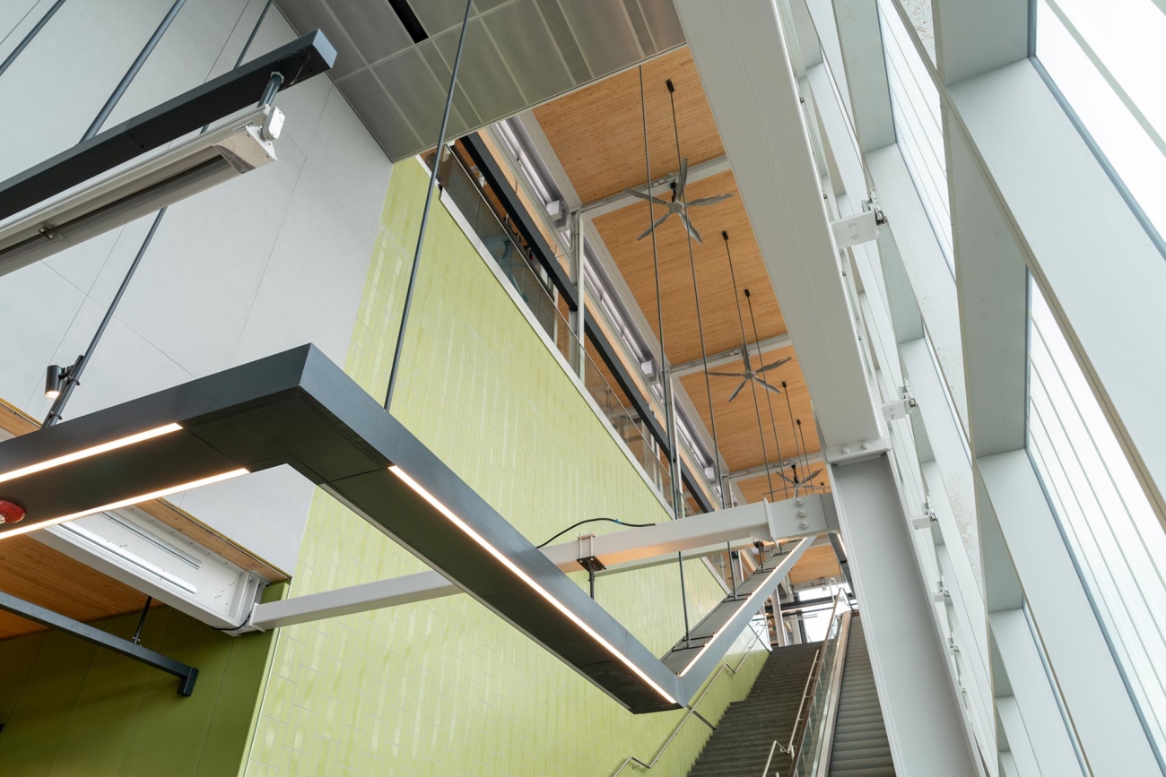 7 septembre 2024 – Station Fairview–Pointe-Claire, intérieur – Photographe : Ulysse Lemerise 