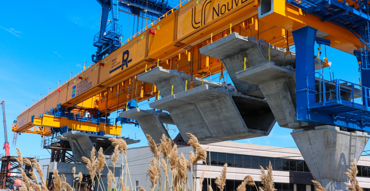 In June 2019, Anne and Marie went into action and began the work of building the elevated structure on the West Island.