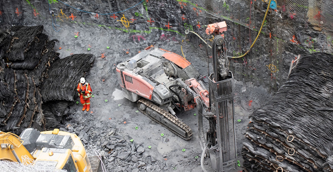 October 2018: First blastings. 