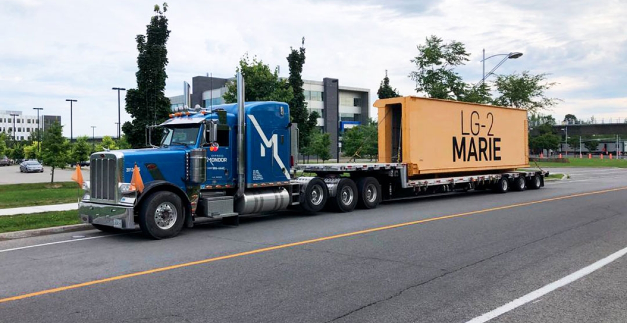 Anne and Marie now finished their job building the REM and have just been dismantled. Photos taken in August 2022.