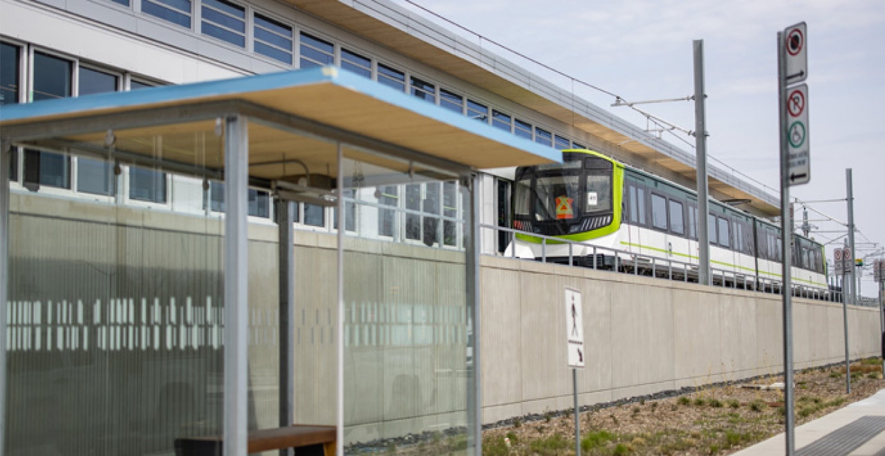 Photo of a REM car seen from outside Brossard station