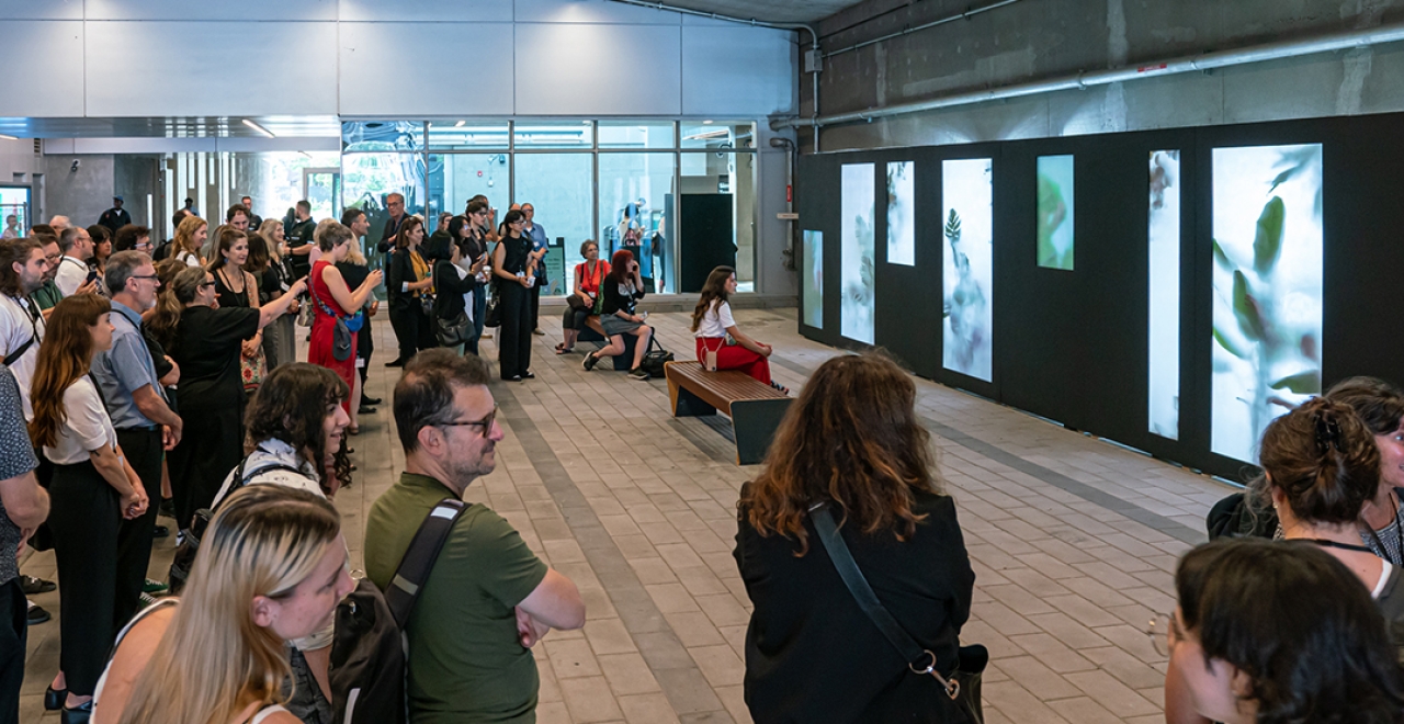 The work Éc(h)o : Passage du Vivant at Panama station.