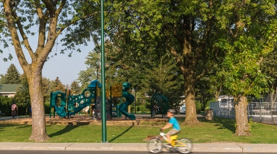 Read 250,000 trees planted by Jour de la Terre thanks to the REM